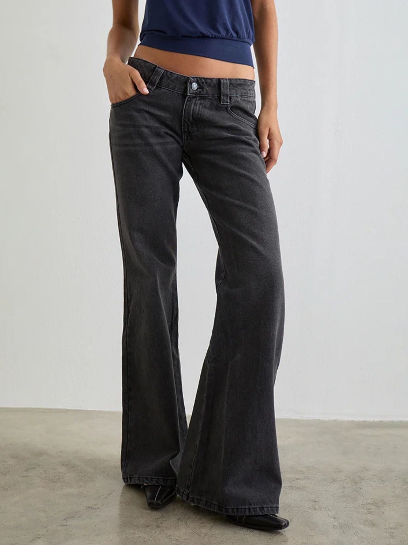 Low Rise Flare Leg Jeans – view 6 | Lola Mariee