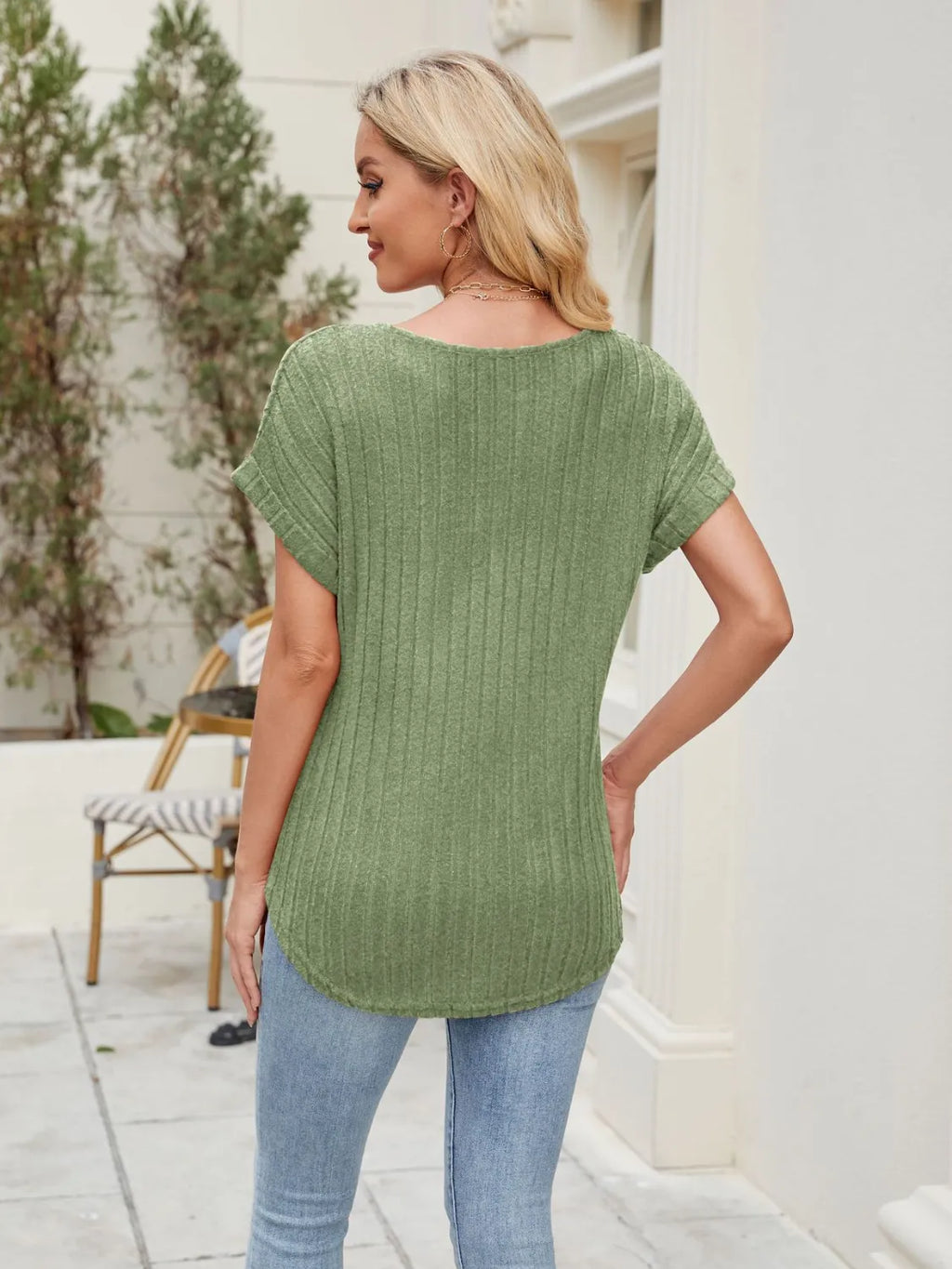 Round Neck Short Sleeve T-Shirt - Trendsi | Lola Mariee