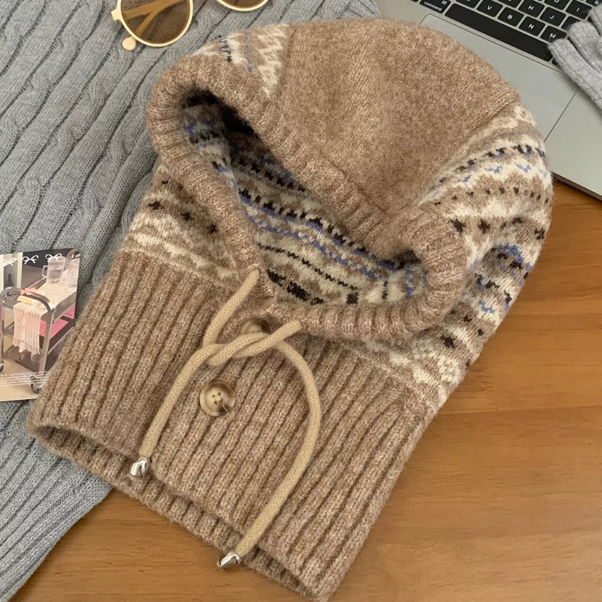 Drawstring Knitted Hat – view 4 | Lola Mariee