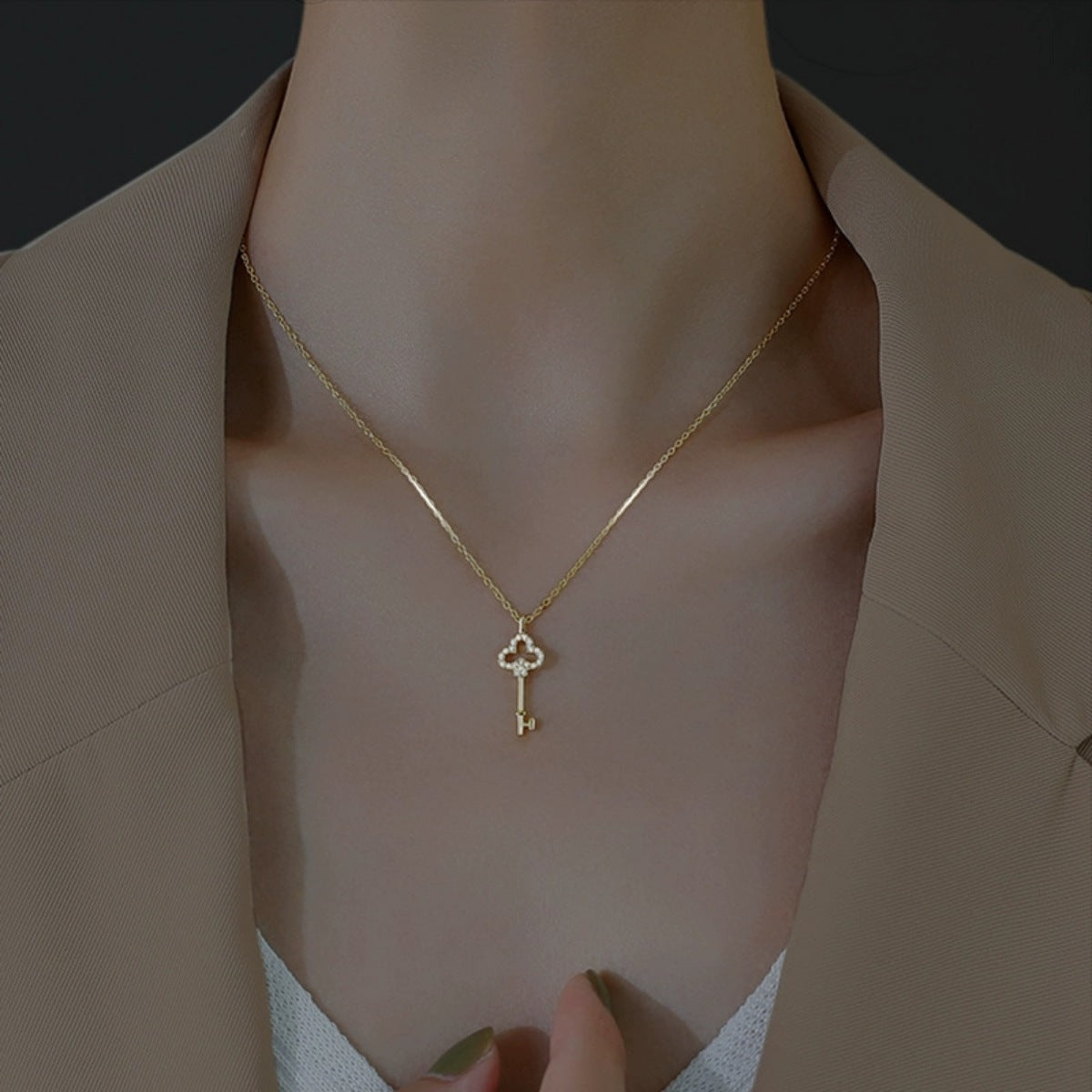 Key Pendant Necklace – view 2 | Lola Mariee