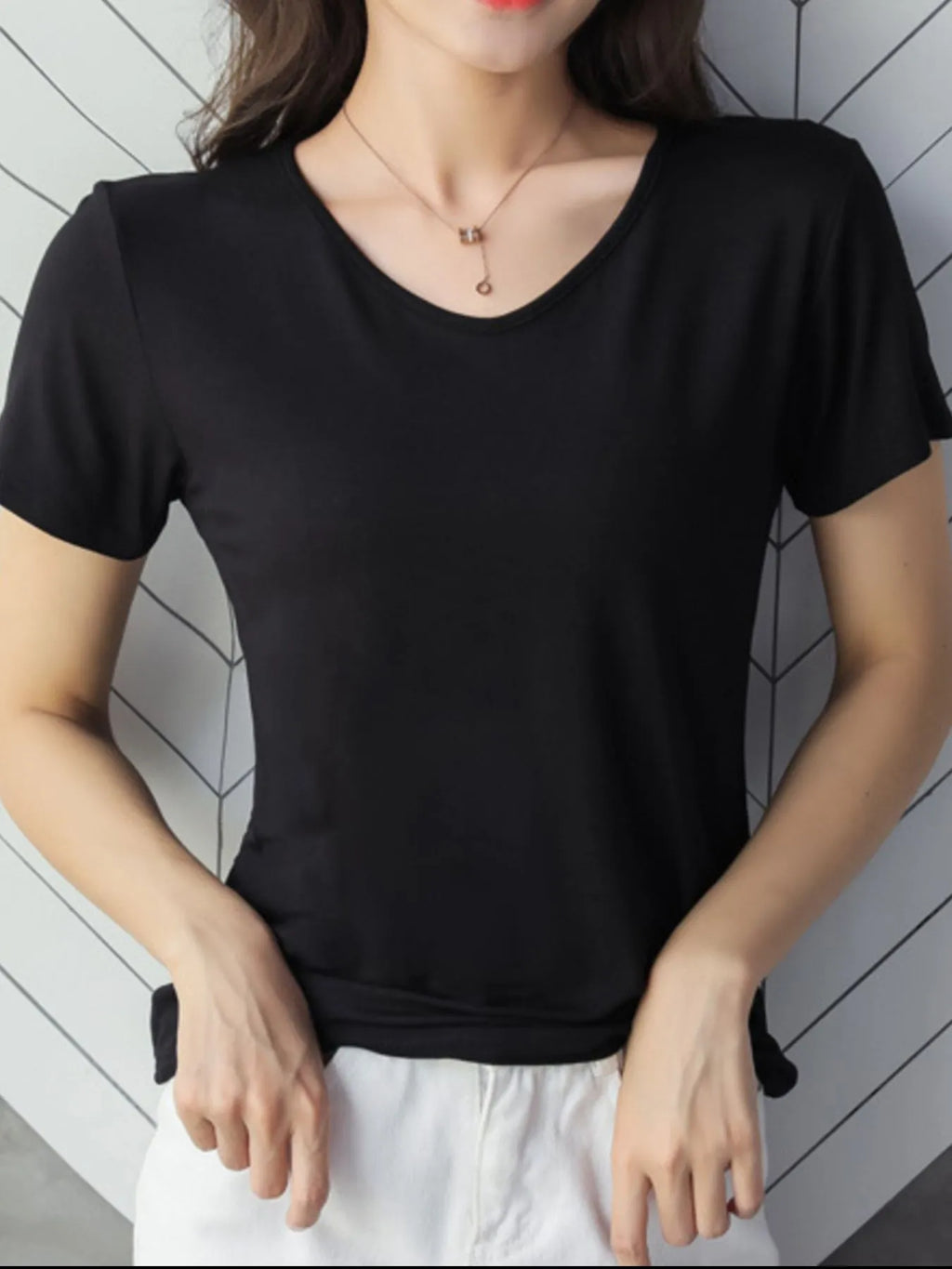 V-Neck Short Sleeve T-Shirt - Trendsi | Lola Mariee