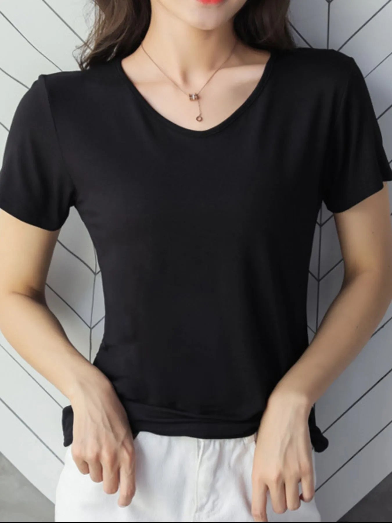 V-Neck Short Sleeve T-Shirt - Trendsi | Lola Mariee