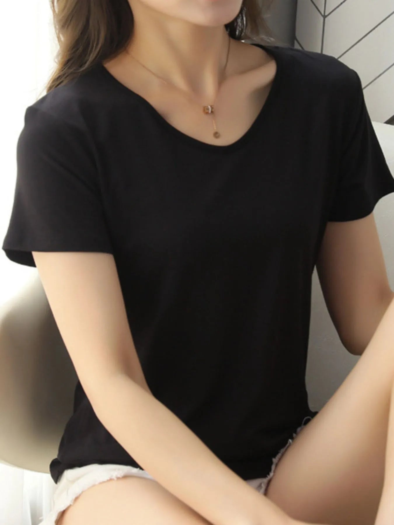 V-Neck Short Sleeve T-Shirt - Trendsi | Lola Mariee