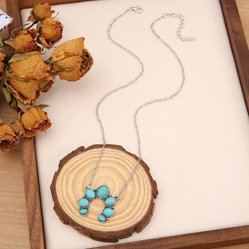 Artificial Turquoise Alloy Pendant Necklace – view 2 | Lola Mariee