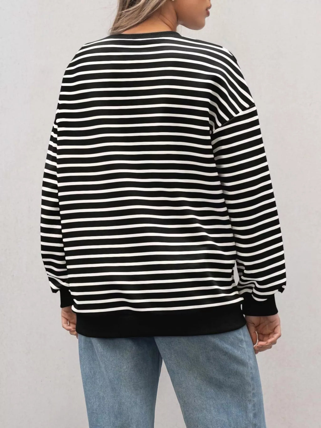 Striped Round Neck Oversized Casual Sweatshirt - Trendsi | Lola Mariee