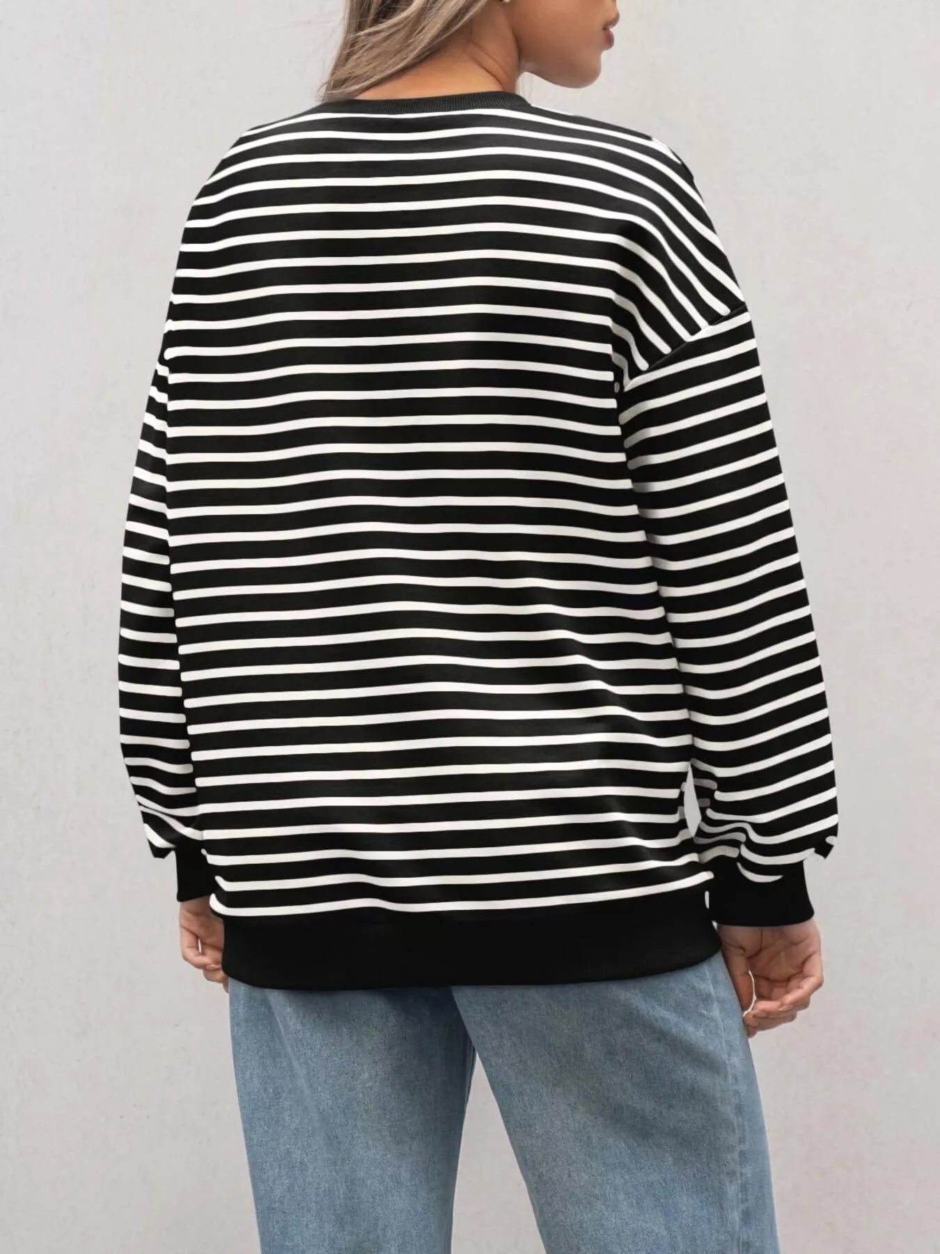Striped Round Neck Oversized Casual Sweatshirt - Trendsi | Lola Mariee