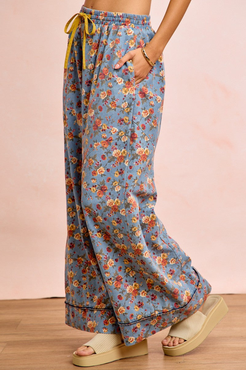 BiBi Floral Printed Drawstring Wide Pants - Trendsi | Lola Mariee