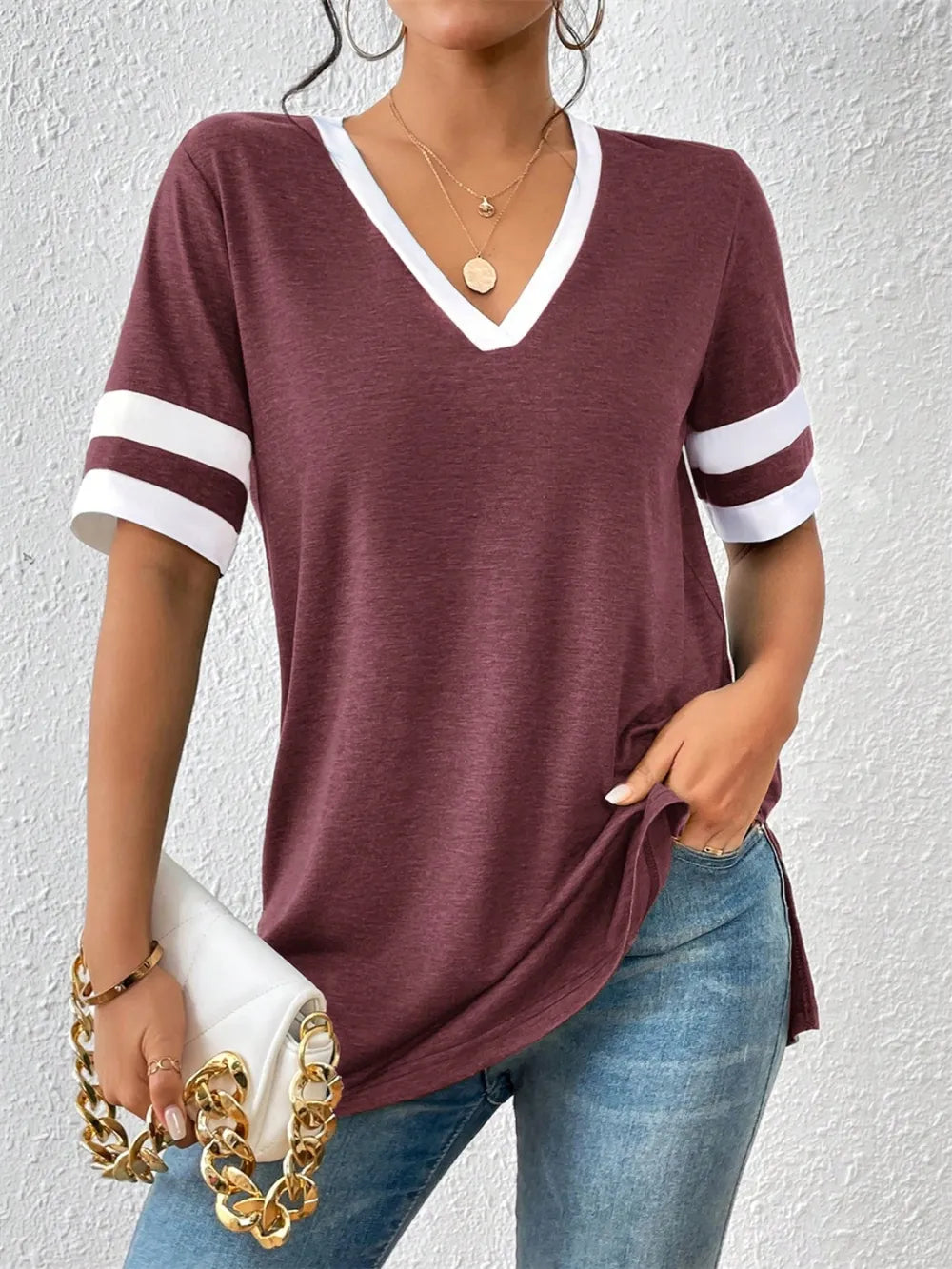 Contrast Trim V-Neck Short Sleeve T-Shirt - Trendsi | Lola Mariee