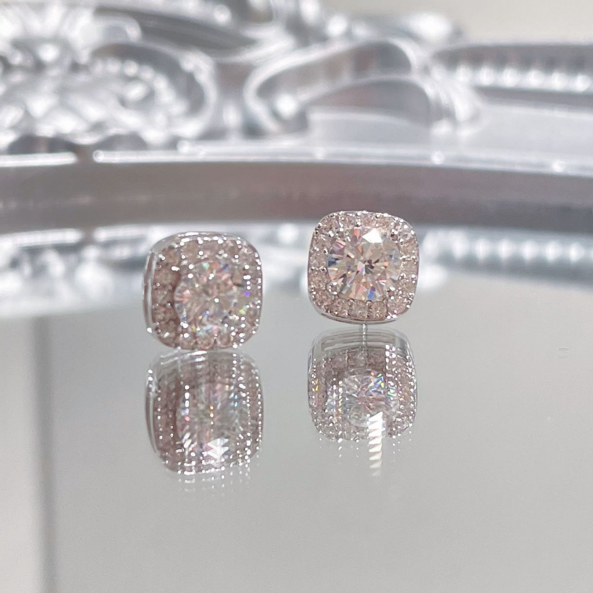 1 Carat Moissanite 925 Sterling Silver Stud Earrings – view 2 | Lola Mariee