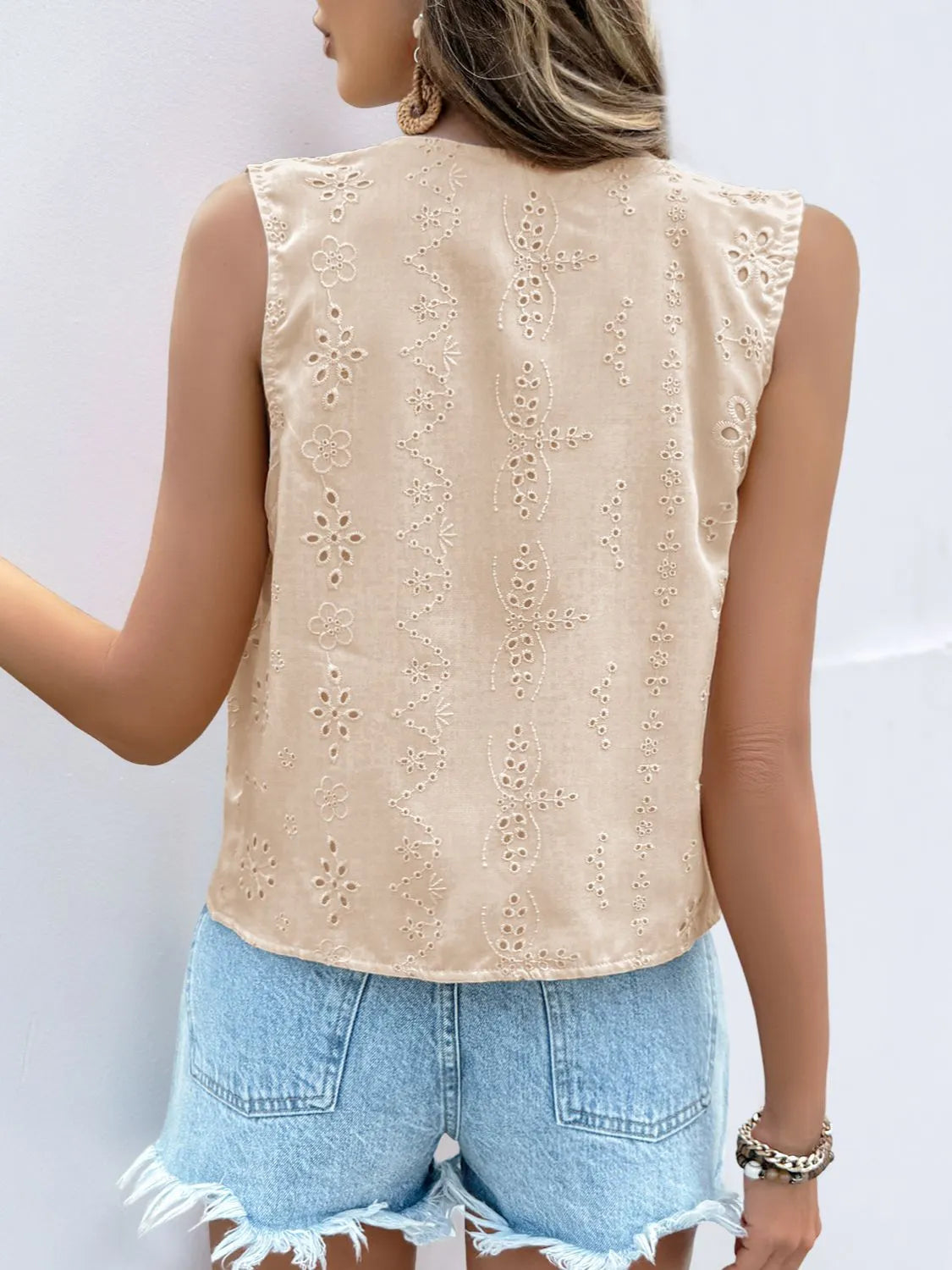 Eyelet Open Front Vest - Trendsi | Lola Mariee