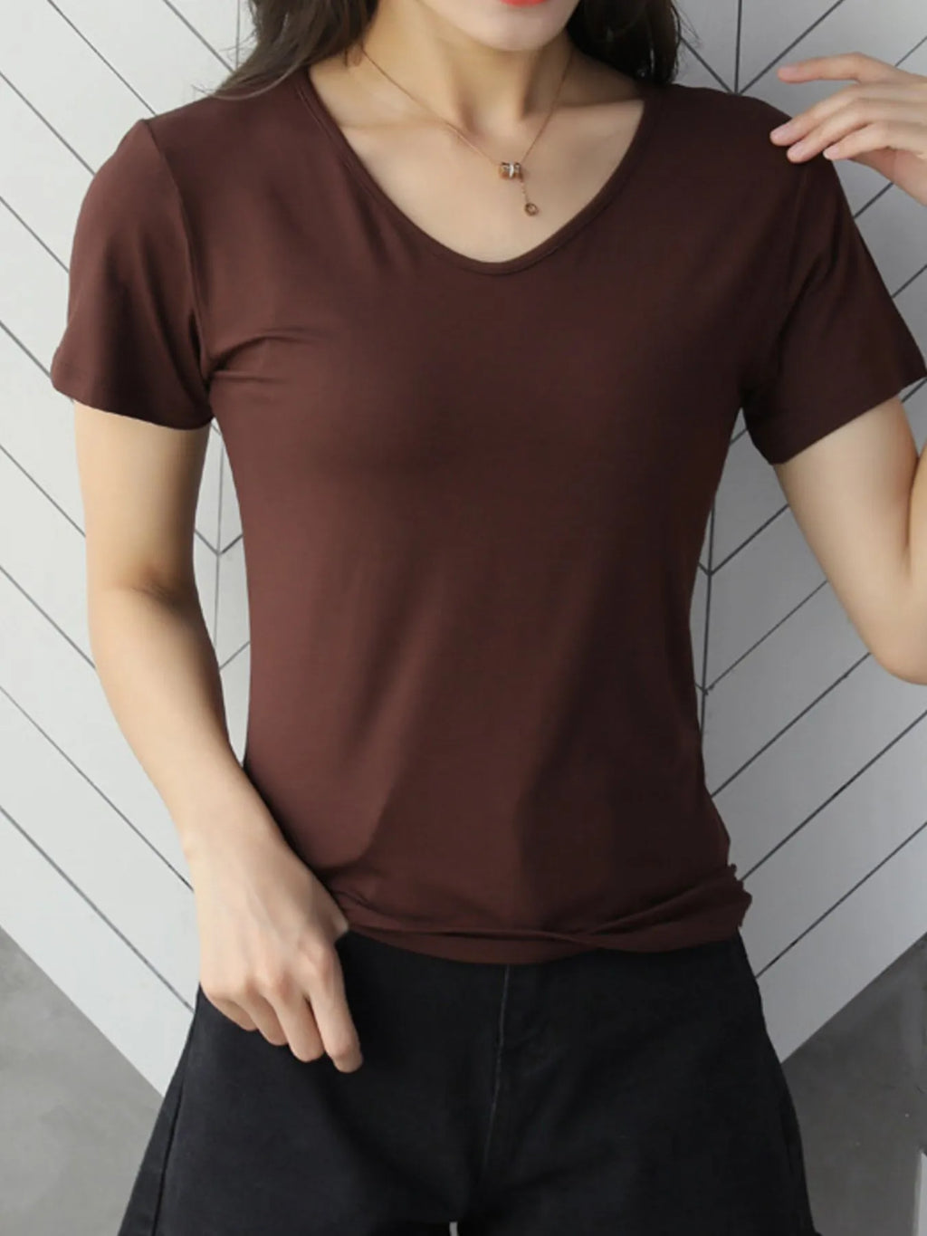 V-Neck Short Sleeve T-Shirt - Trendsi | Lola Mariee