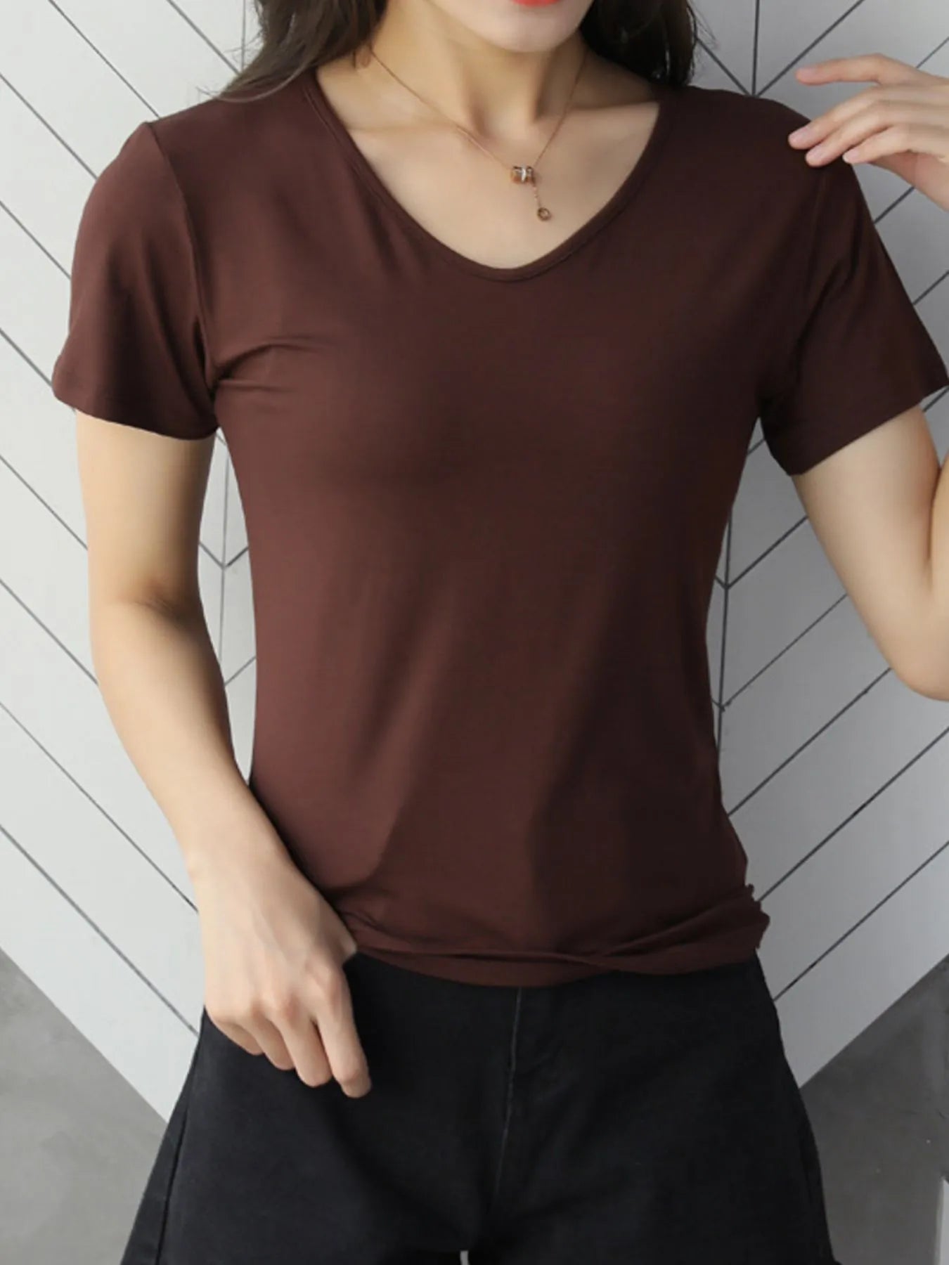 V-Neck Short Sleeve T-Shirt - Trendsi | Lola Mariee