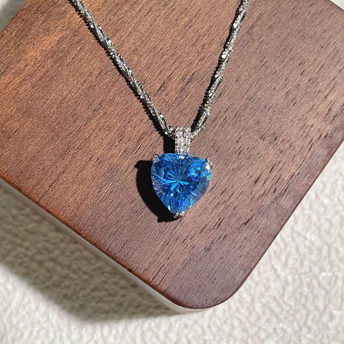 925 Sterling Silver Zircon Heart Necklace | Lola Mariee
