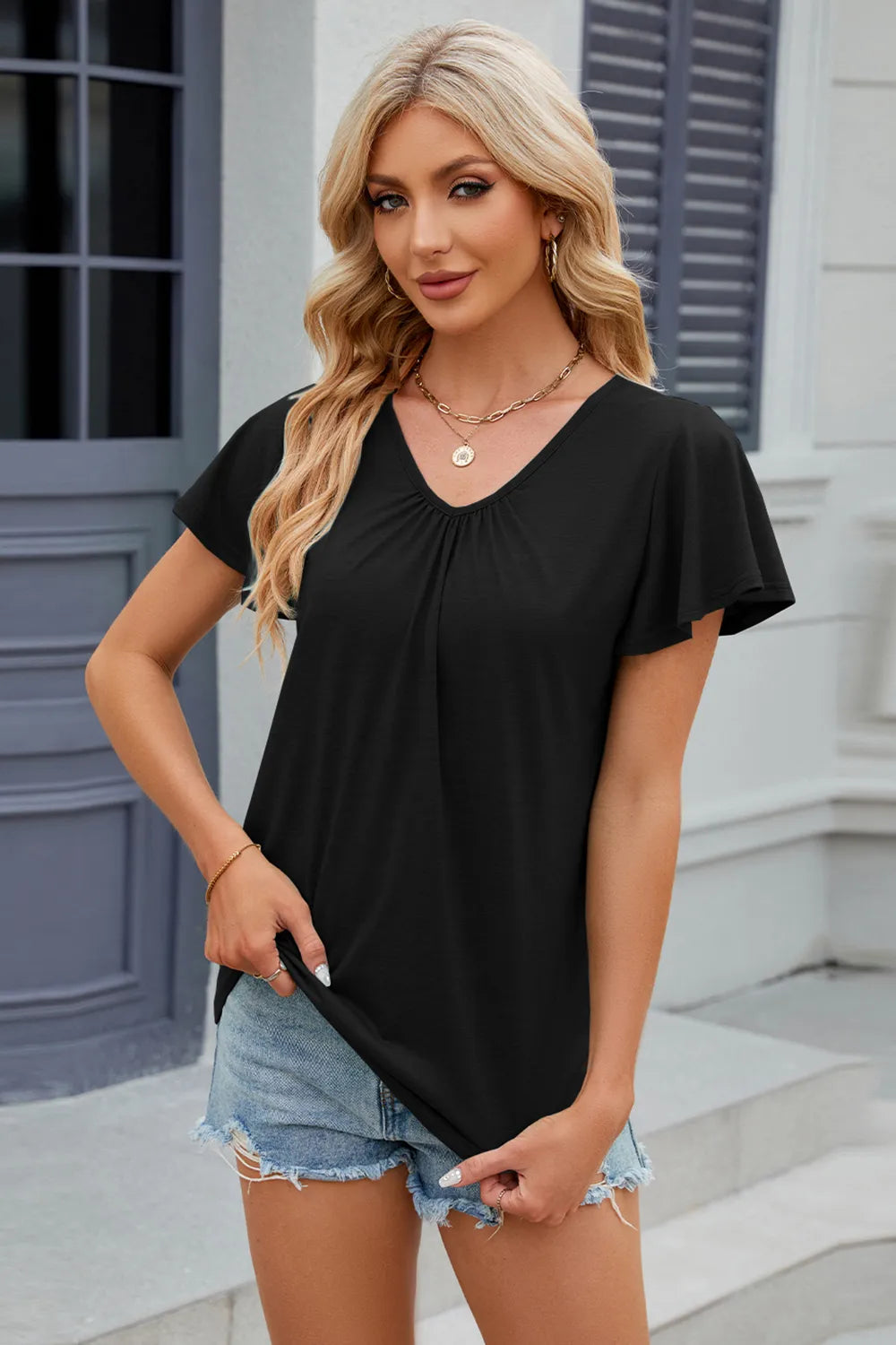 V-Neck Short Sleeve T-Shirt - Trendsi | Lola Mariee