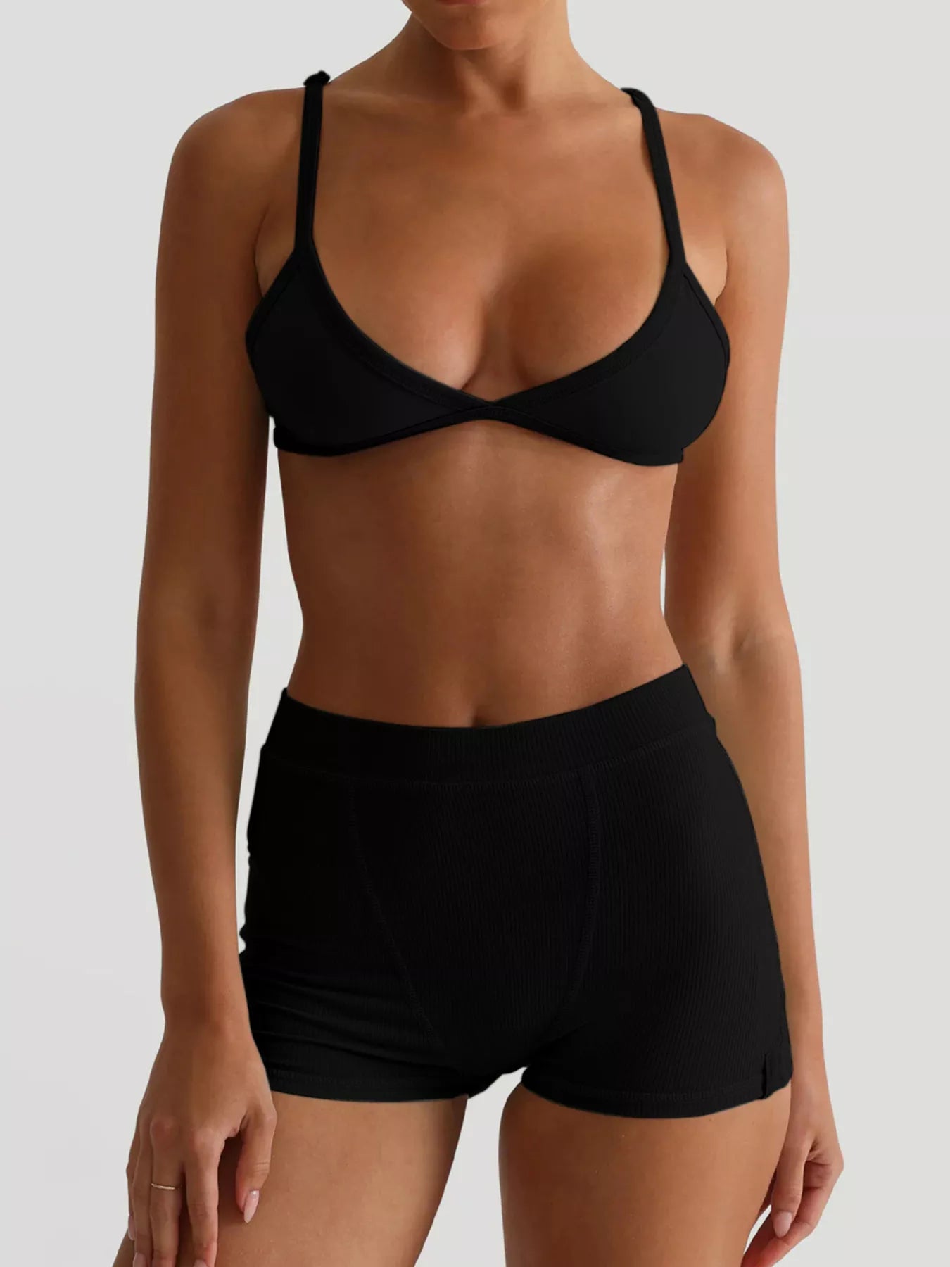 Seamless Bra and High Waist Shorts Active Set – view 5 | Lola Mariee