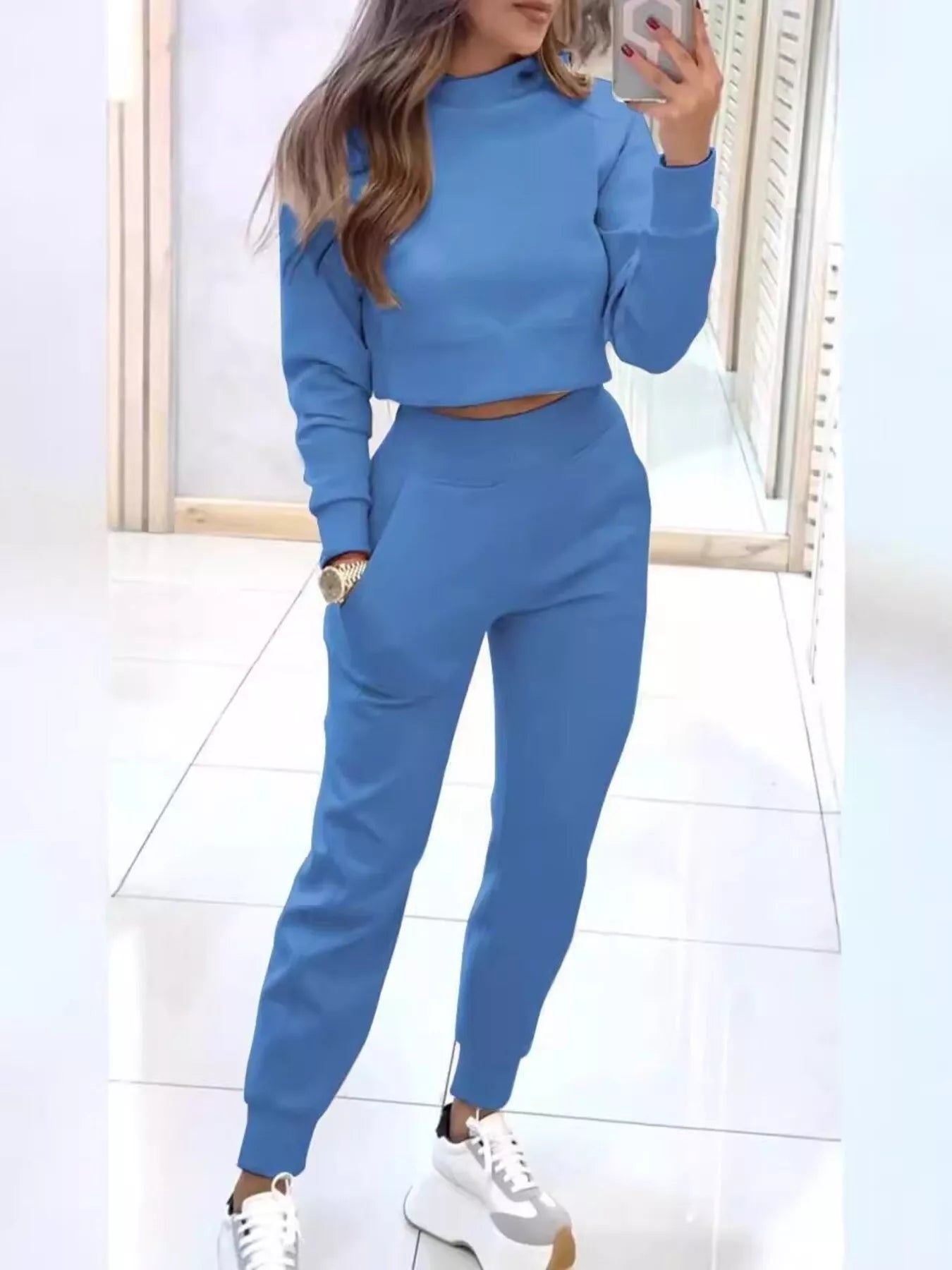 Casual Chic Cropped Sweatshirt and Jogger Set – view 4 | Lola Mariee