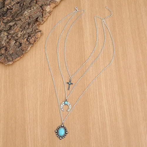 Artificial Turquoise Alloy Three-Layered Necklace – view 2 | Lola Mariee