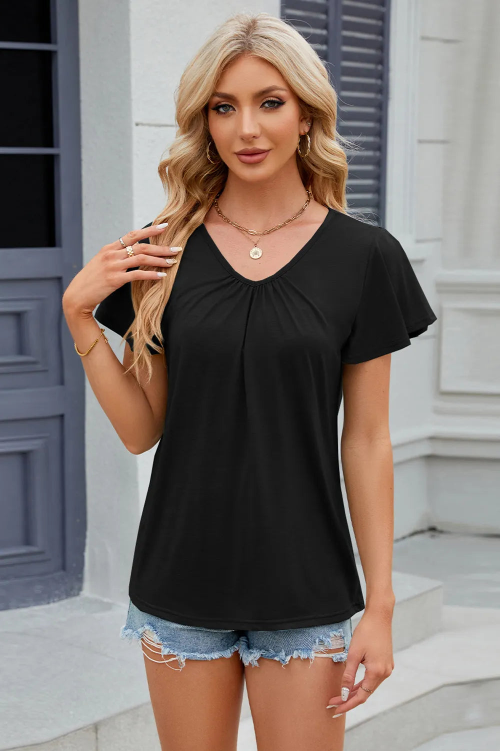 V-Neck Short Sleeve T-Shirt - Trendsi | Lola Mariee