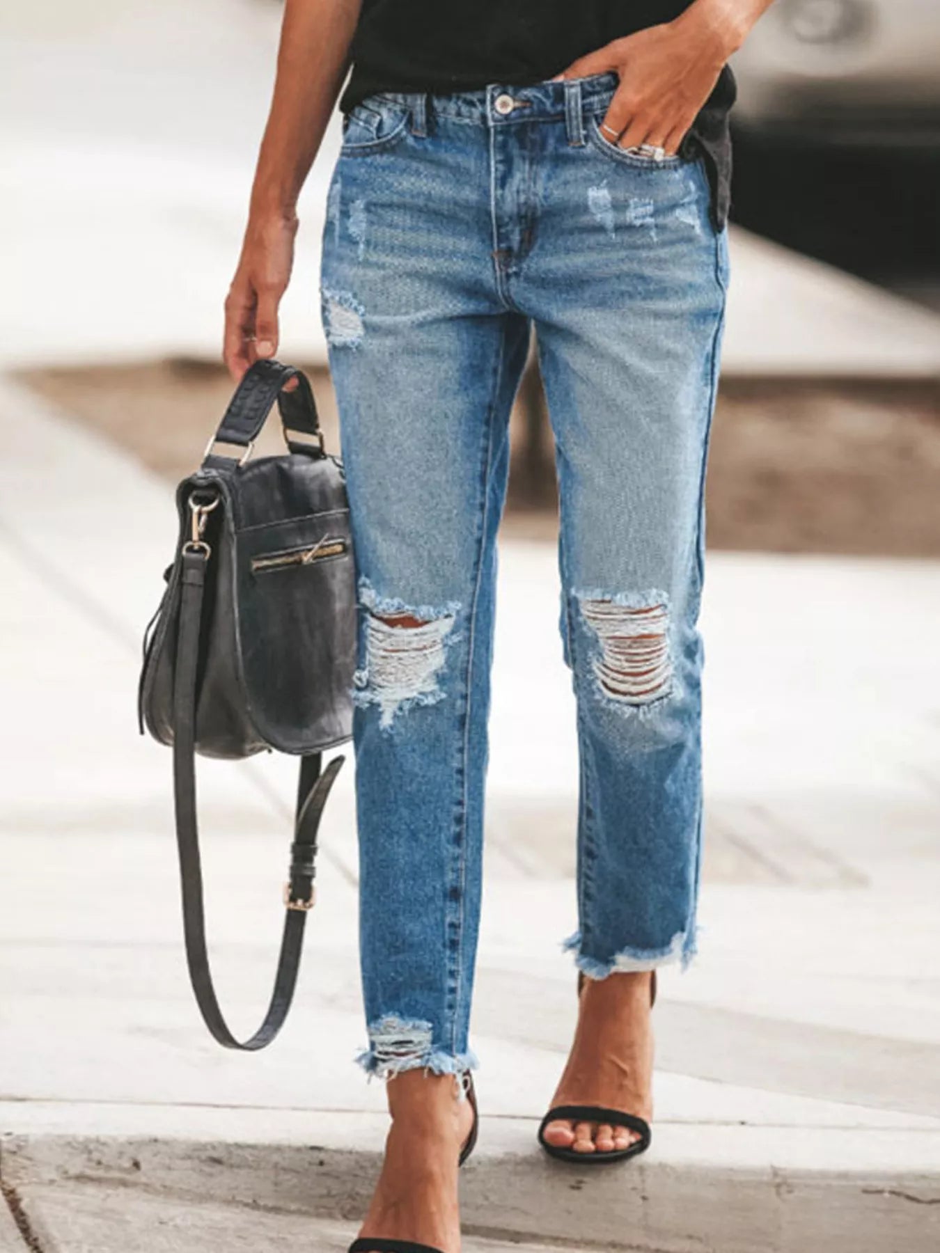 Distressed Wash Ankle Jeans – view 6 | Lola Mariee
