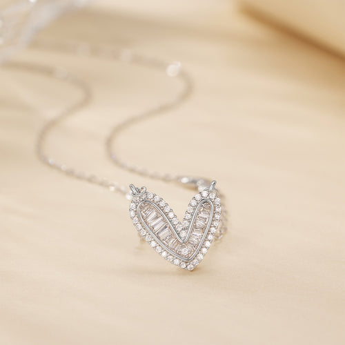 925 Sterling Silver Zircon Heart Necklace | Lola Mariee